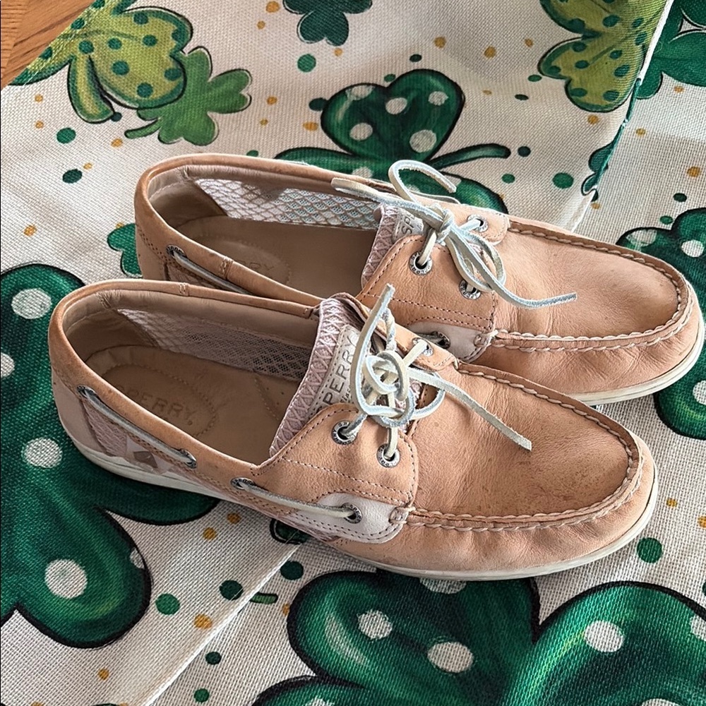 Sperry blush pink Leather Boat Shoes with White Laces